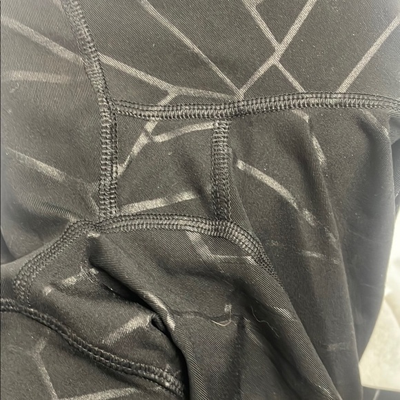 Kids Black Geometric Leggings - Picture 6 of 6